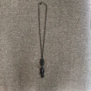 Kendra Scott necklace